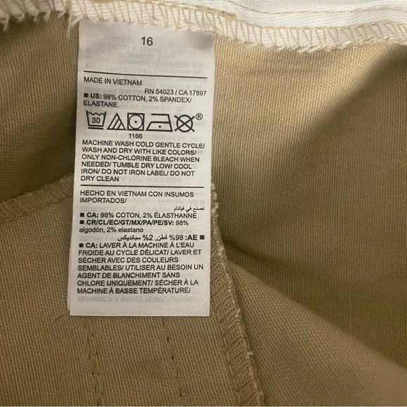 Old Navy Boot-Cut Stretch Khaki’s Size 16 Adjustable Waist NWT School, Everyday - Picture 8 of 9